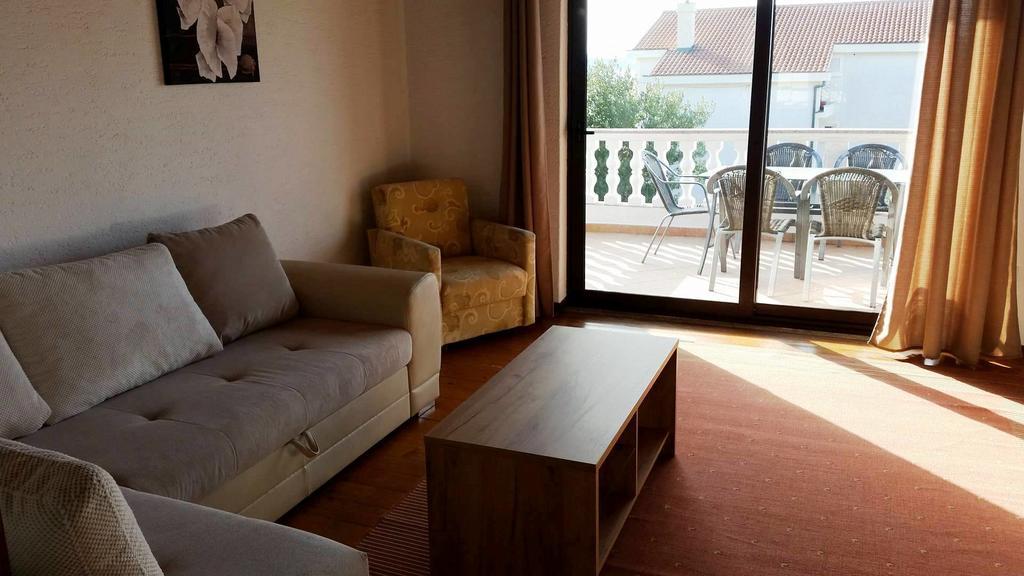 Apartments Karabaic Punat Ngoại thất bức ảnh